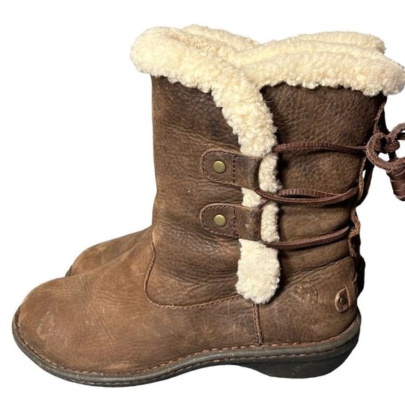 Original UGG Australia Brown Akadia Short Split Shaft Boots 6 - Picture 3 of 10